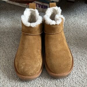 Koolaburra Tan Kids Boots with White Lining